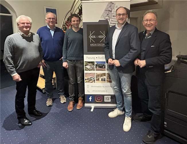 V.l.: Thomas Koch, Jürgen Mertgen, Sebastian Keul, Pierre Fischer, Erwin Rüddel. Foto: Gisela Lorenz