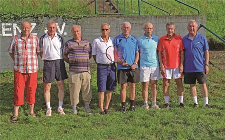 (V.l.) Walter Marx, Lutz Krauthakel, Erich Gulde, Ilya Arambasic, Werner Pieroth, Karl-Josef Maiwald, Helmut Komes und Hans-Willi Koch (es fehlen Niels Nülle und Werner Neuhofer).privat