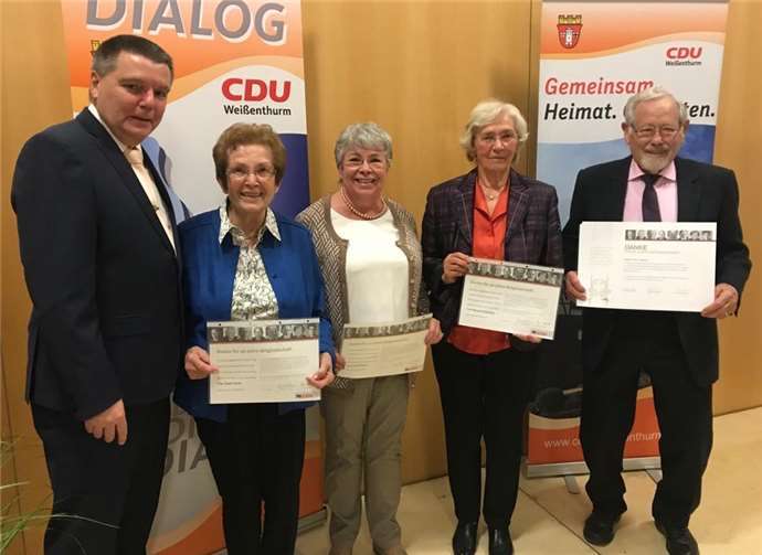 V.l.: Werner Schumacher, Gisela Gecks, Christa Podzuhn, Marianne Bubenheim und Johannes Gecks.