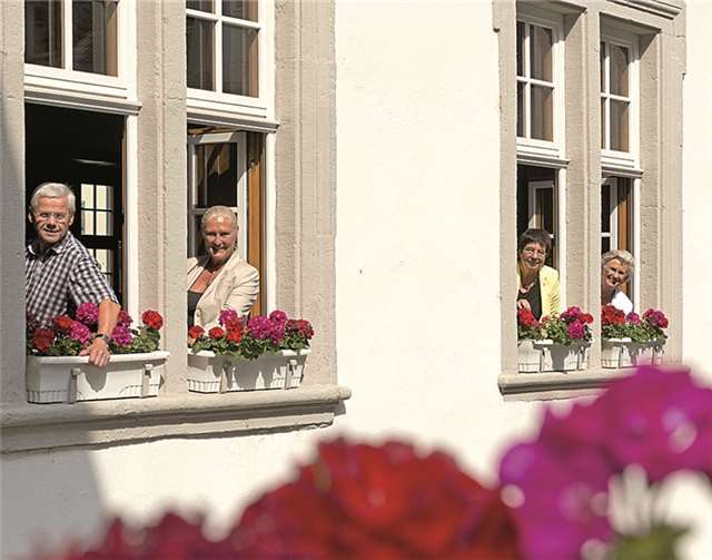 (V.l.) Wolfgang Dreyer, BuGa-Freunde; Monika Sauer, Stadträtin; Anna Maria Schuster, BuGa-Freunde; Edith Hoernchen, Stadträtin.Dietmar Guth