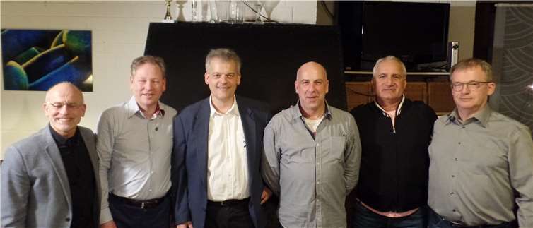 V.l.: Zweiter Vorsitzender Jürgen Hohengarten, Schatzmeister Martin Grätz, Erster Vorsitzender Ulf Heyder, Sportwart Thomas Milla, Jugendwart Dietmar Heinz und Geschäftsführer Rainer Bartsch-Pago.Foto: privat