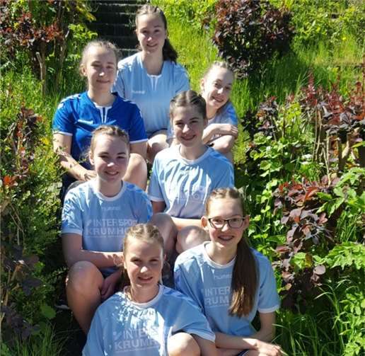 V.l.: oben: Veronika Wojtas, Kim Neis, Annika Spoo; mitte: Jenny Bertels, Kiara Link; unten: Jana Bax, Anna-Mareike Milles. Privat