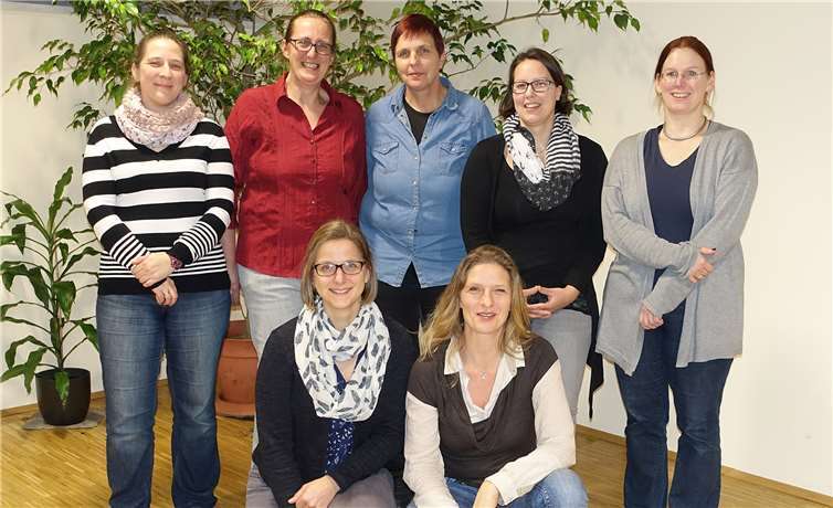 V.l. stehend: Birgit Köpping, Heike Herrmann, Regine Spohner, Eileen Hebecker, Jennifer Pollmann; vorne v.l.: Nancy Klattenhoff und Christina Schnettker. Privat