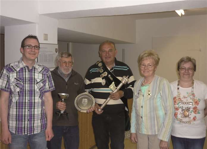 V.l.Benjamin Christen, Rainer Nussbaum, Manfred Birrenbach, Margret Birk und Ingrid Mertensacker. privat