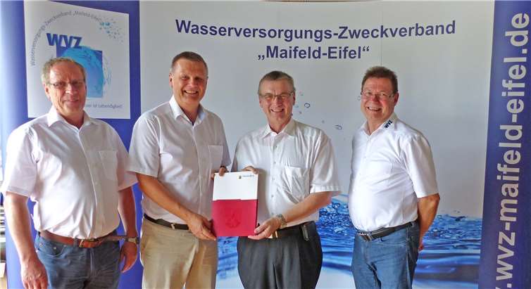 (V.l.)Herr Dipl. Ing. Helmut Schmitt, SGD Nord Präsident Dr. Ulrich Kleemann, Landrat Dr. Alexander Saftig, Werkleiter Jürgen Wagner.SGD Nord