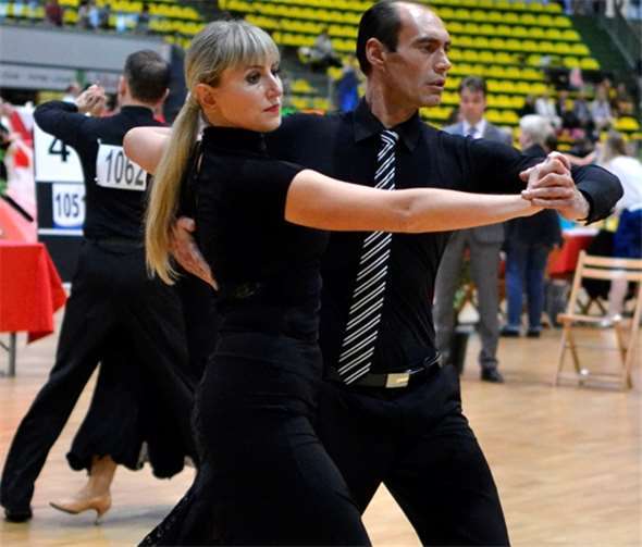 Vladimir und Lena Scherf gewinnen Standardturnier bei „Hessen tanzt“. privat