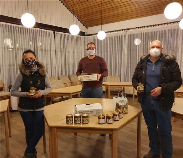 V.li. Alexandra Senck, Philipp Rasbach und Arne Senck.Quelle: Tafel Puderbach-Dierdorf