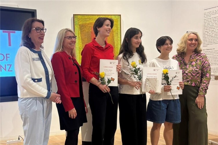 V.li. Alice Berweiler-Kaufmann, Claudia Schäfer, Lea Klein, Belinay Dogan, Lysanne Fröbisch, Daniela Merz-Balmes.