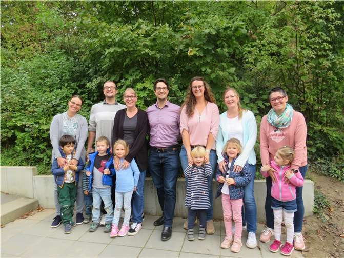 V.li. Andrea Müller de Merino, Volker Reuter, Kirstin Stock, Patric Neusser, Nadja Dühr und Caroline.  Foto: privat