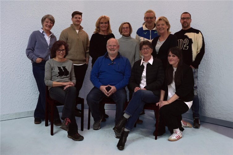 V.li. Angelika Pretz-Kaspers, Ina Schwetje-Herold, Brian Bernardy, Angelika Drexelius, Eitel Bohn, Heike Struth, Marica Tomaskovic, Ingo Böhme, Marion Winkler, Sarah Hain, Christian Düsing. Foto: TC Blau-Weiß Horchheim