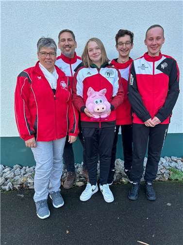 V.li. Annika Schlag, Silas Schmidt, Anna Lena Schwab, Michael Maur und Birgit Schug. Quelle: St.Seb.Gering