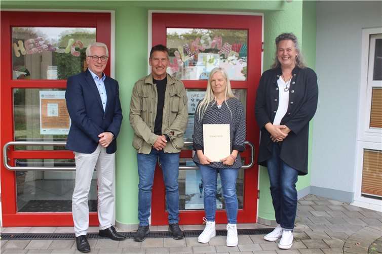 V.li. Bürgermeister Volker Mendel, Andreas Fetter, Dagmar Höhner und Helga Kober. Quelle: Verbandsgemeinde Puderbach