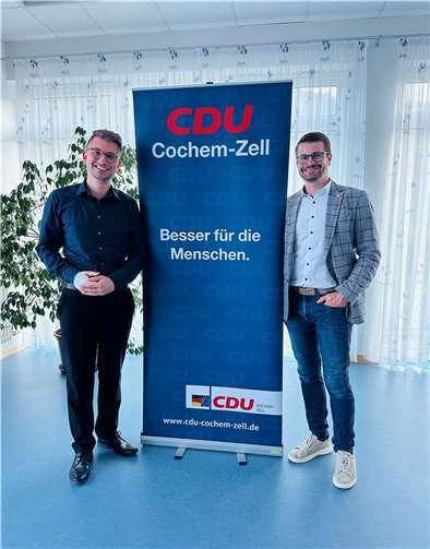 Vli. CDU-Kreisvorsitzender und Landtagsabgeordneter Jens Münster und Dirk Herber, MdL – Vorsitzender des Innenausschusses im Austausch über die Sicherheit unserer Gemeinden.  Foto: Büro Jens Münster, MdL / Alexandra Koch