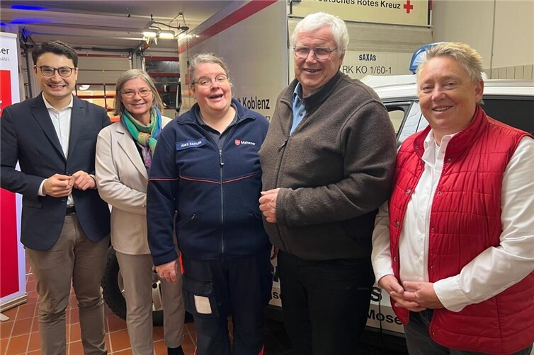 V.li. CDU-Landtagskandidat Philip Rünz, Martina von Berg, Organisatorin Anke Sattler (Malteser), August Hollmann und Bürgermeisterin Ulrike Mohrs beim ökumenischen Blaulichtgottesdienst des DRK in Koblenz. Foto: CDU Koblenz