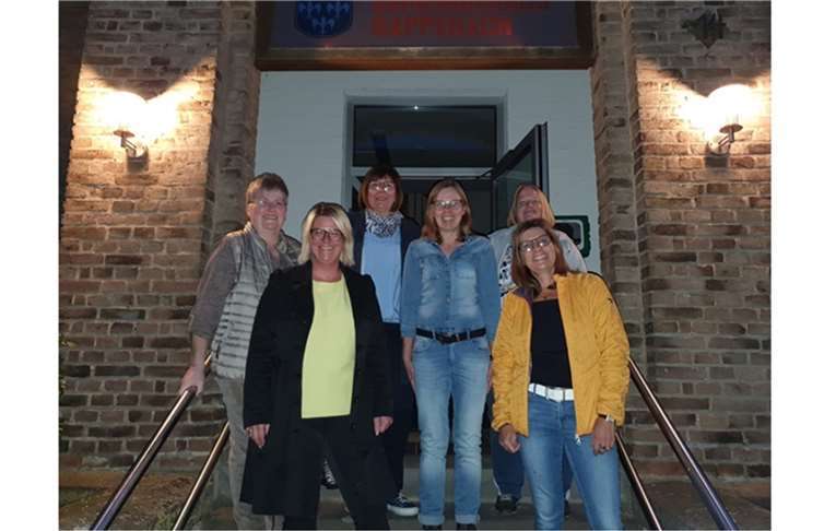 V.li. Christa Puth, Silvia Indefrei, Andrea Klee, Birgit Arens, Karin Klein und Steffi Zimmermann.Foto: privat