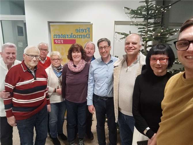 V.li. Christiana Theiß, Klaus Trautmann, Peter Krämer, Christina Krämer, Heike Menten, Erich Josef Menten, Jürgen Hoffmann, Klaus Kreitzer, Adele Rieken und Niklas Richter. Fotos: Niklas Richter