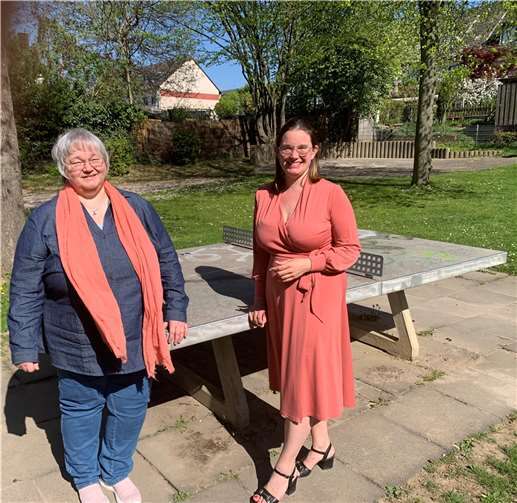 V.li. Christiane Wefelscheid und Julia Kübler. Foto: privat