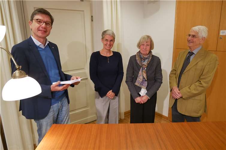 V.li.) Christoph C. Schwaegerman, Jutta Kleinknecht, Erika Stöcker und Hans-Ulrich Reh.  Foto: privat