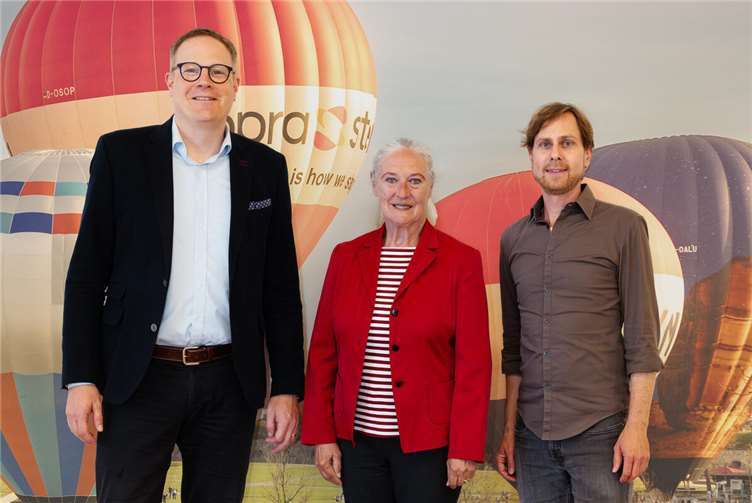 V.li. Claus Hoffmann und Daniel Steiger von der Koblenz-Touristik, mittig Monika Sauer, CDU-Ratsmitglied. Foto: CDU Koblenz