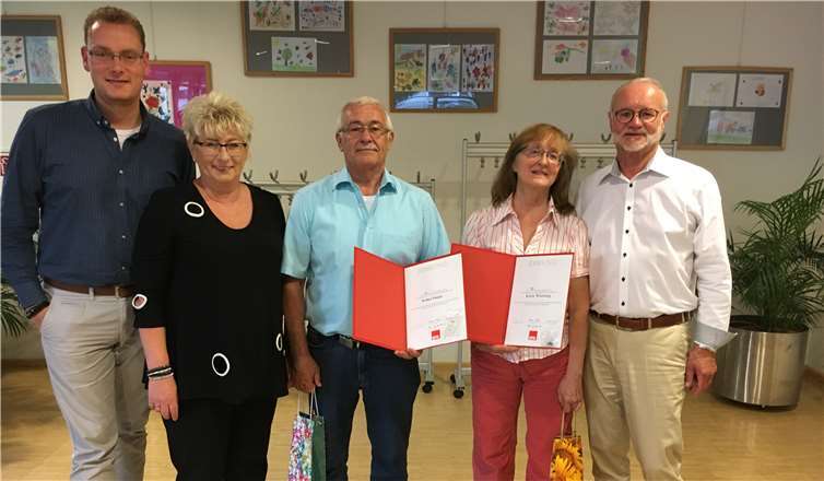 V.li. Denny Blank (stellvertretender OV-Vorsitzender), Marion Lipinski-Naumann (Fraktionsvorsitzende), Walter Pangsy, Karin Warming, Fritz Naumann (OV-Vorsitzender).privat