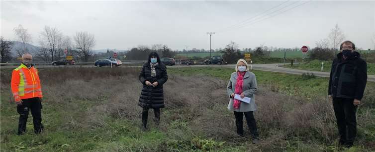 V.li. Detlev Leersch, Ortsbürgermeister Nickenich, Anette Moesta, Landtagskandidatin, Hedi Thelen MdL, Klaus Bell, Bürgermeister Verbandsgemeinde Pellenz.Quelle: Wahlkreisbüro Hedi Thelen