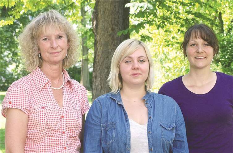 V.li. Die Fachpflegekräfte Gabi Daum, Stefanie Gipp und Corina Einig bieten das Angehörigentreffen in der Rhein-Mosel-Fachklinik an. privat
