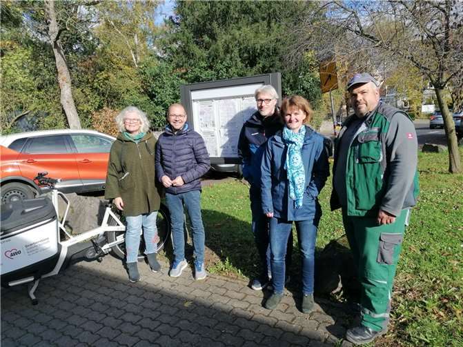 V.li. Dorothe Struschka - Quartiersmanagement, Martin Lips - SPD-Süd, Michael und Petra Ehlting - engagierte Bürger und Jürgen Haubrich - Stadt Koblenz. Foto: Peter Stein