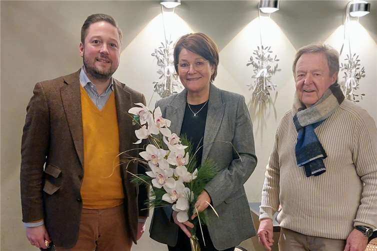V.li. Dr. Fabian Freisberg (CDU), Saskia Scherhag-König und Arnold Thieltges (FDP). Foto: privat