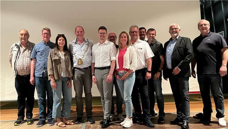 V.li. Erich Tönnes, Arik Röder, Vanessa Höfer, Andreas Münch, Yannik Port, Andreas Heering, Jennifer de Luca, Olav Kullak, Jörg Alfter, Sven Alsbach, Ernst Knopp, Ralf Strassen. Foto: AKK/Christian Johann