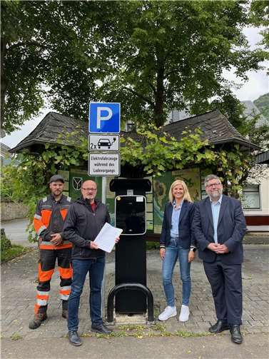 V.li. Florian Kaufmann, Peter Mayer, Nicole Jobelius-Schausten und Wolfgang Lambertz. Quelle: Ortsgemeinde Moselkern