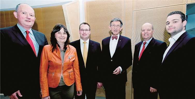 V.li. Gerd Raspiller, Mechthild Heil, Gino Gilles, Prof. Dr. Heinz Riesenhuber, Dr. Adi Weiland und Torsten Welling.privat