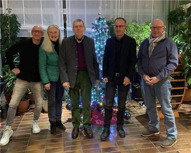 V.li. Geschäftsführer Holger Zaulich, Vorsitzende Monika Sauer, 2. Vorsitzender Jobst Schulze-Büttger, Schatzmeister Oliver Michaelis und Schriftführer Peter Olf. Quelle: FBKL e.V.