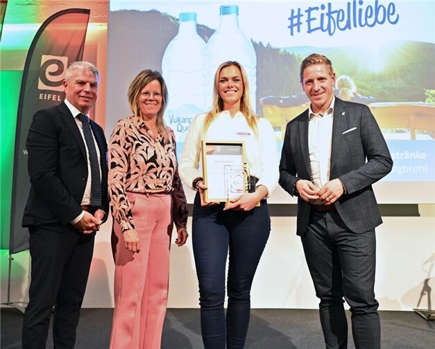V.li. Gregor Freches, Landrätin Julia Gieseking Vulkaneifel, Jessica Reichmann RHODIUS, Landrat Markus Ramers Euskirchen. Copyright: Eifel Tourismus GmbH