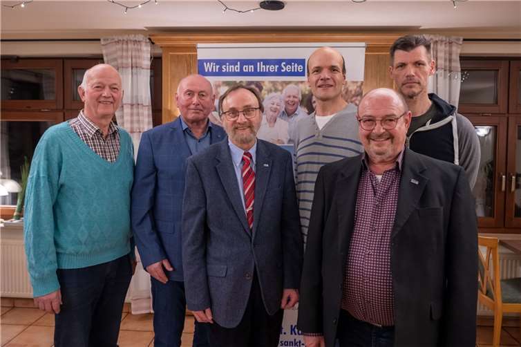 V.li. Hans-Werner Küster (Beisitzer), Achim Haubenreißer (stv. Kassenwart), Hans-Werner Kaiser (Kreisvorsitzender), Frank Ditscheid (Vorsitzender), Volker Frings (Kassenwart), Karl Josef Rings (stv. Vorsitzender).  Quelle: VdK St. Katharinen