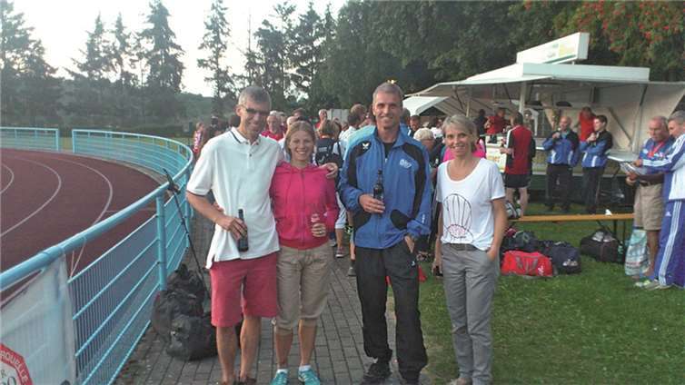 V.li. Heinrich Beyer, Jessica Loos, Hermann Schmitz, Nelli Zentowski.