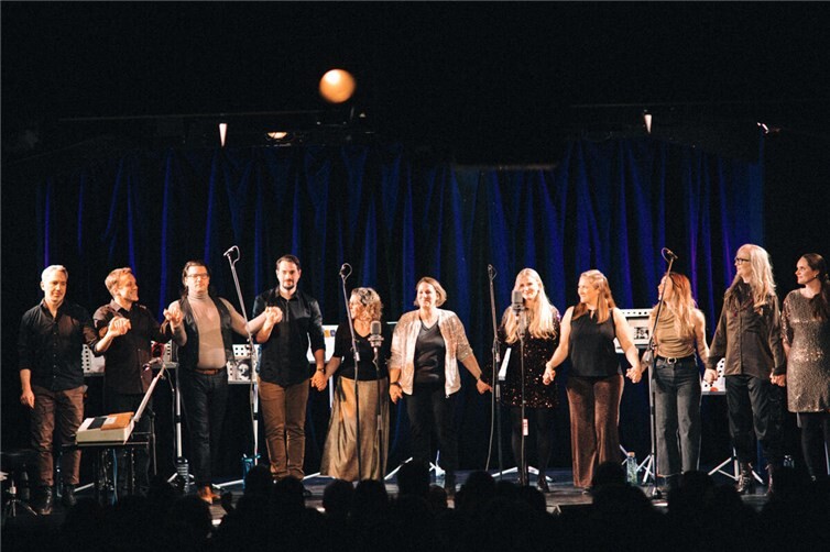 V.li. Holger Kappus (Chorleiter), Oliver Kreuter-Maagh, Benjamin Merkler, Christian Koch, Kirsten Köppen, Katja Kappus, Rebecca Pfläging, Kristina Kühn, Bele Fischer-Verfürth, Susanne Engelke, Julia Bayer.