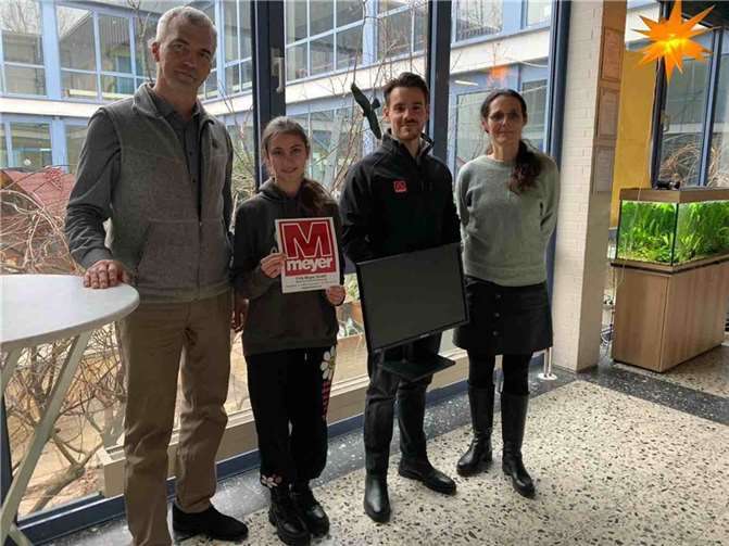 V.li. Igor Kushnir, Anastasia Vorontsova, Daniel Bichner und Natanja Neitzert. Foto: Realschule plus Puderbach