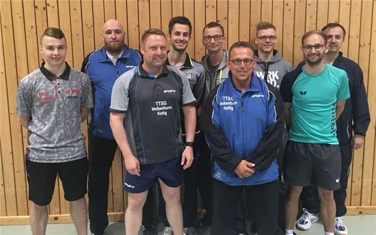 V.li. Jan Spitzley, Volker Boche, Torsten Gresch, Nedim Starcevic,Ingo Hansens, Peter Grzesik, Nico Petersen, Jan Hillesheim und Nail Macic.privat