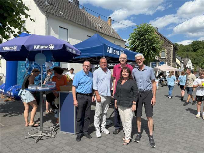 V.li. Johannes Bell, Ralf Degen, Hans-Josef Marx, Elisabeth Dahr, Reiner Friedsam. Foto: Reiner Friedsam