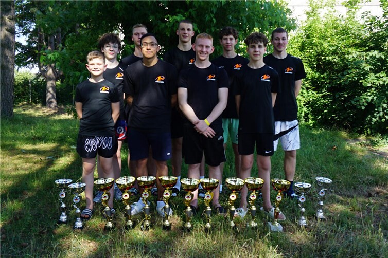 V.li. Jonas Ewy, Marlon Nickel, Niklas Münnich, Tristan Dederichs, Till Wagner, Fabian Franke, Jakob Batt, Jan Smarzyk, Darin Ersoy.