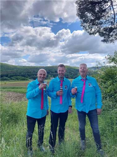 V.li. Jungfrau Gioana I. (Salvo Finocchiaro), Prinz Ralf I. (Ralf Krahforst) und Bauer Gregor I. (Gregor Fahl). Foto: privat