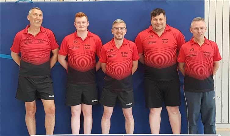 V.li. Klaus Meurer, Janek Sprengart, Rolf-Peter Reber, Marc Brathuhn, Joachim Drais. Auf dem Bild fehlt Markus Scheel. Foto: TTC