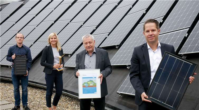 V.li. Klimaschutzmanager Alexander Erl, Netzwerkmanagerin Nicole Jobelius-Schausten, Landrat Manfred Schnur und Fachbereichsleiter Dirk Barbye.Quelle: Kreisverwaltung Cochem-Zell