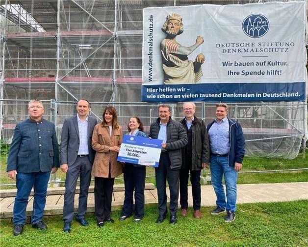 V.li. Manfred Böckling, Jens Feldhoff, Susanne von Wnuk-Lipinski, Dr. Ursula Schirmer, Jürgen Häffner, Erich Engelke und Andreas Drechsler. Foto: Stadt Koblenz/Andreas Dany