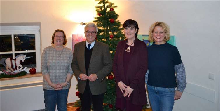 V.li. Marion Mühlbauer, Roger Lewentz, Elisabeth Obst und Anke Holl.privat