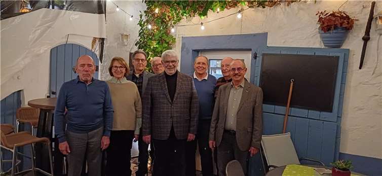 V.li. Martin Prümm, Gerda Faust, Hans Thielmann, Jakob Rosenbaum, Michael Hörter, Willi Lörsch, Wolfgang Sauer und Hermann-Josef Bretz.. Quelle: KKV