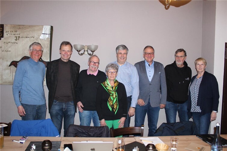 V.li. Matthias Röcke, Joachim Heyna, Detlef Griesbach, Christel Klein, Ulrich Stumm, Edgar Steinborn, Wolfgang Groß, Alice Steinborn.