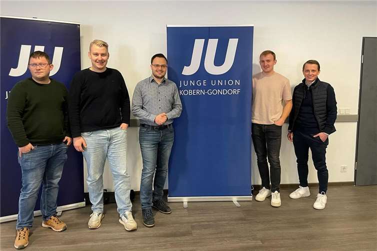 V.li. Max Johann, Maternus Dötsch, Sebastian Schwunn, Steffen Dötsch und Marcel Gold.  Foto: Julia Schrödl, Stellv. Kreisvorsitzende