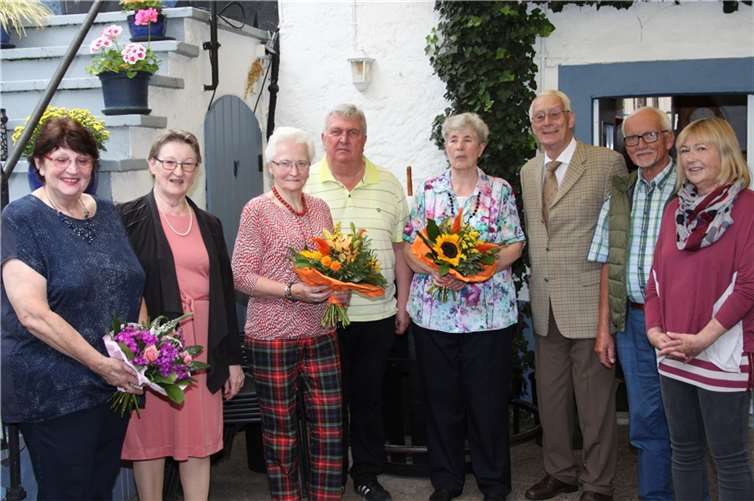 V.li. Mechthild Wirges, Anne-Leonie Balmes, Christel Holdorf, Hans-Georg Stein, Walburga Volk, Dr. Eberhard Schulte Wissermann und Christiane Heinrich-Lotz.Foto: privat
