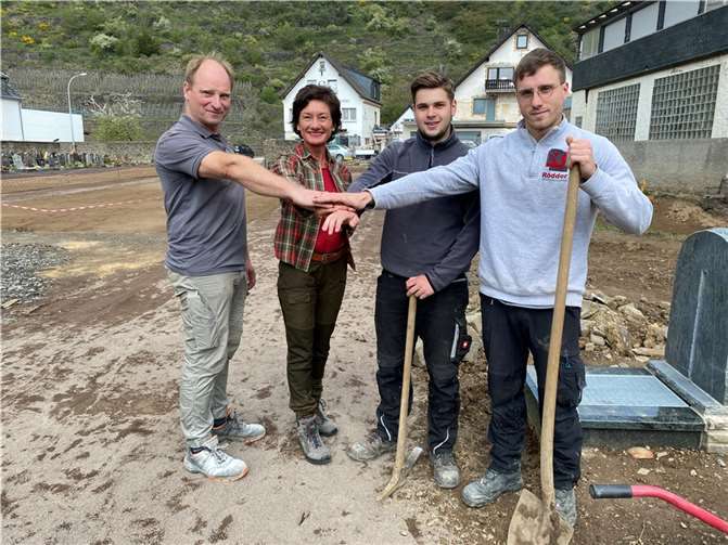 V.li. Michael Roedder, Petra Schneider, Max Walterschen und Sebastian Roedder. Foto: privat